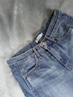 (Category: ) located in . Submitted by randompreloved1 (Listing ID 1442769618, Image 1). Description: .