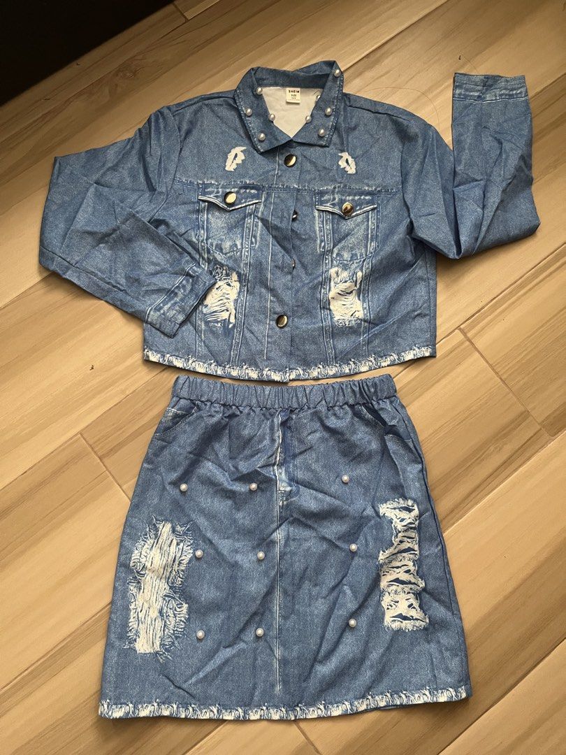 Kids coords (Category: Babies & Kids Fashion) located in Tabaco. Submitted by debeub (Listing ID 1442920607, Image 1). Description: Never been used 12y on tag can fit 10-12y.