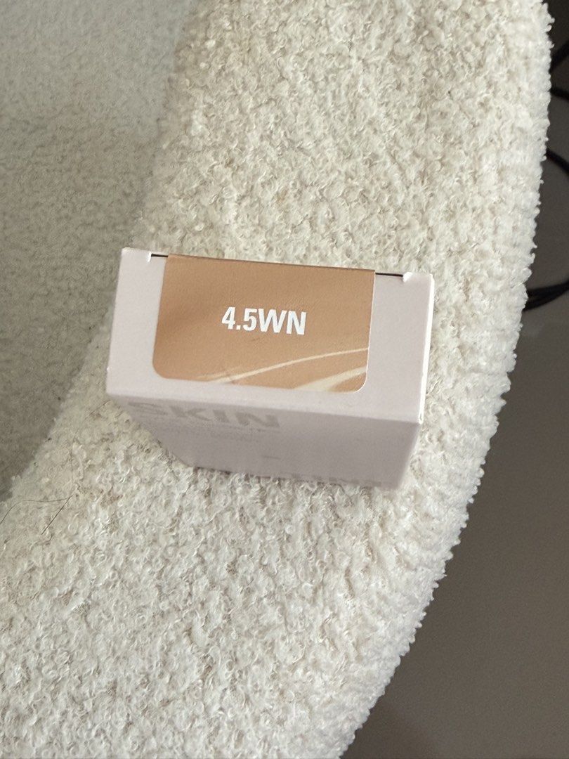 Kylie Cosmetics Skin Tint Blurring Elixir 4.5WN (Category: Makeup) located in Caloocan City. Submitted by ladyoftrop94829 (Listing ID 1442820550, Image 2). Description: - Kylie Cosmetics Skin Tint Blurring Elixir - Shade: 4.5WN - Formula: Fluid elixir that blurs the skin - Size: 1 fl oz / 30 ml - How to use: Shake well before use. Apply evenly on the face. - BRAND NEW. Sealed. RFS: this is my extra stock bought this Feb.