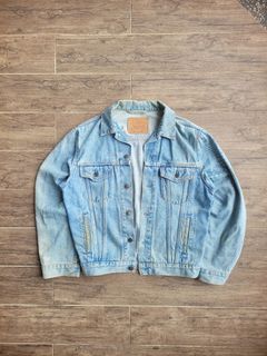 (Category: ) located in . Submitted by zamthebackstore (Listing ID 1442811650, Image 1). Description: .