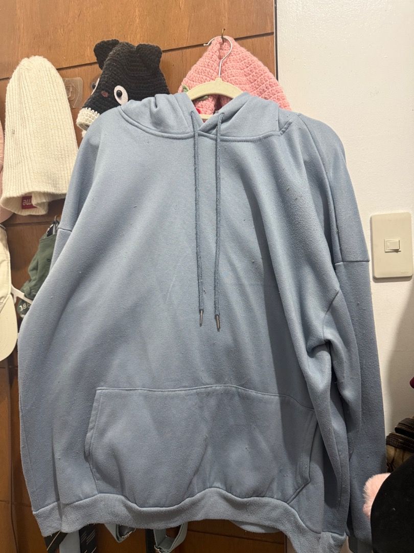 Light Blue Oversized Hoodie with Front Pocket (Category: Hoodies) located in Santa Rosa. Submitted by bb.1anca (Listing ID 1442908787, Image 1). Description: - Comfy light blue hoodie - Oversized fit, perfect for lounging - Features a front pocket and drawstring hood - Shows some fabric pilling (refer to close-up photo) - Still has plenty of wear left - Versatile and easy to style with any outfit.