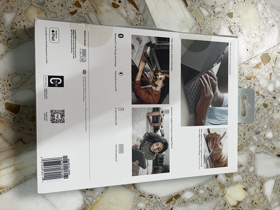 Logitech Slim Folio477431474674083841