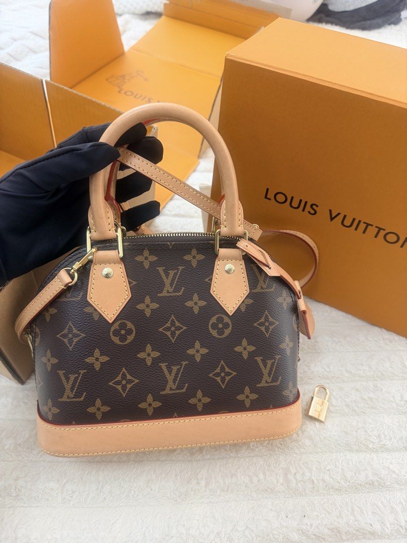 LV Alma BB (Category: Luxury Bags & Wallets) located in Caloocan City. Submitted by bbagsandpreloved (Listing ID 1442809546, Image 1). Description: With complete brand box, dustbag and paperbag.