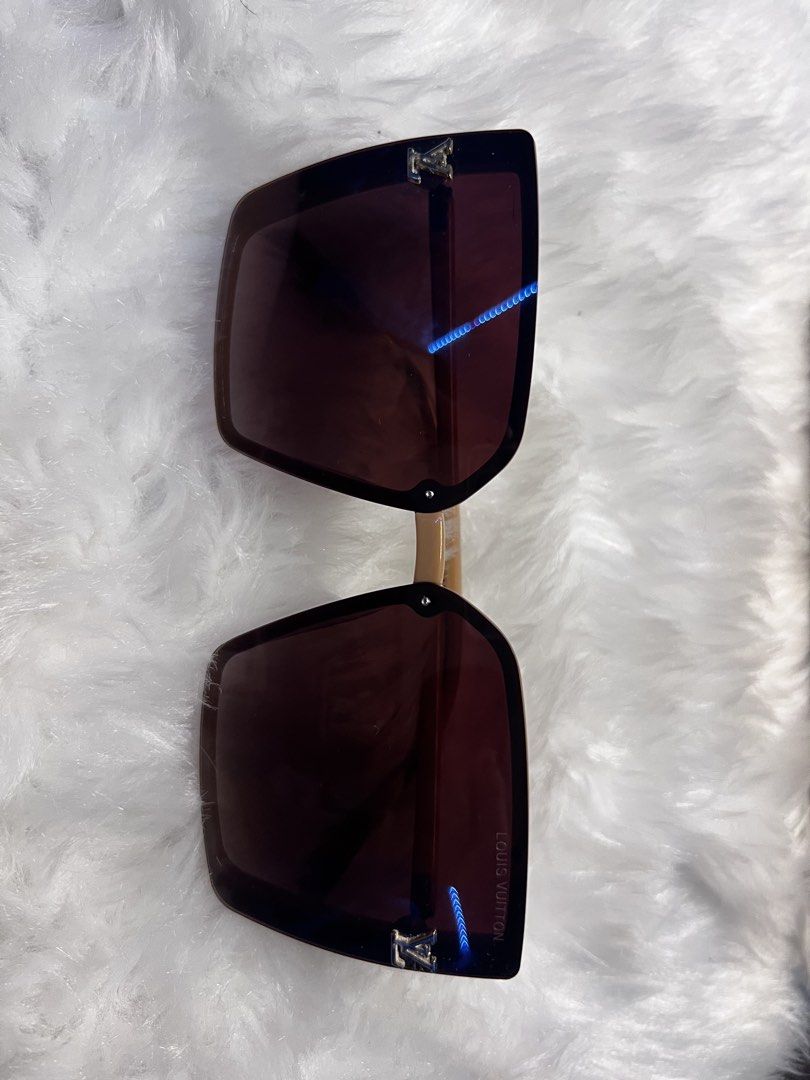LV shades (Category: Luxury Accessories) located in Imus. Submitted by rence_ (Listing ID 1442911539, Image 2). Description: Selling my mom’s personal shades Rfs: hindi na po nagagamit and need cash Open for meetup Imus cavite location .