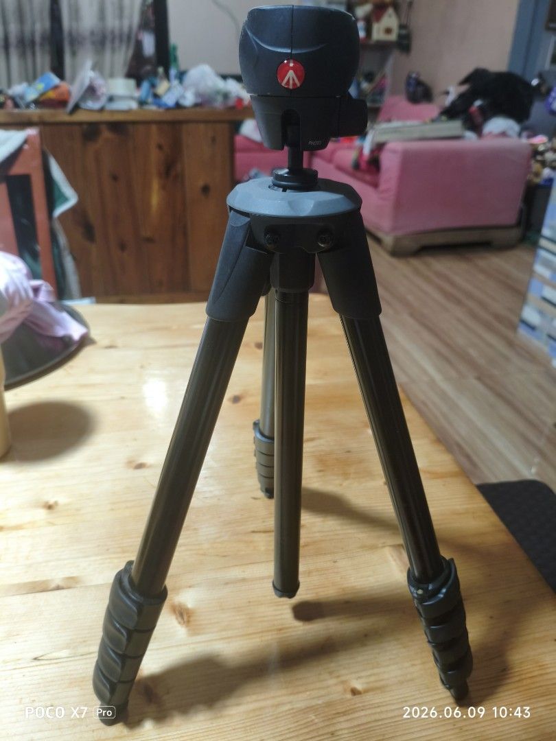 Manfrotto 785B modo maxi tripod (Category: Tripods & Monopods) located in Baguio. Submitted by baguiobeans (Listing ID 1442749464, Image 2). Description: Excellent condition, no issues .