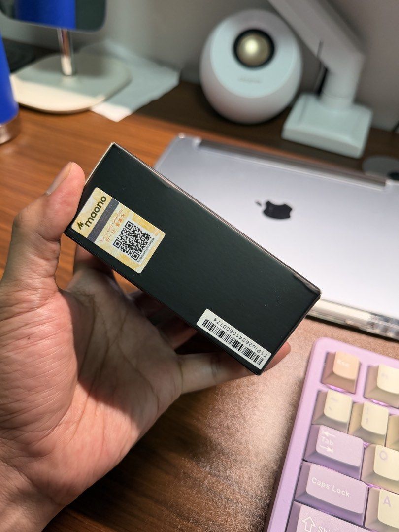 Maono WAVE T1 Plus AI Wireless Lavalier Microphone USB-C (Category: Microphones) located in Manila. Submitted by zeven_finds (Listing ID 1442889197, Image 3). Description: - Maono WAVE T1 Plus AI Wireless Lavalier Microphone System - Includes transmitter and receiver - Supports USB-C connection for easy plug-and-play - Delivers crystal-clear audio for recordings - Compatible with iPhone and iPad - Ideal for vlogging, podcasting, and content creat