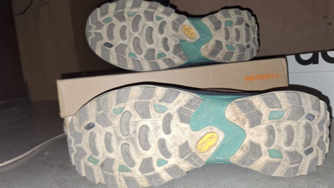 Rush Merrell Moab Speed 2 Hiking Shoes US 9 (Category: Casual Shoes) located in Malolos. Submitted by nyarf (Listing ID 1442746250, Image 3). Description: Used once sa Mt. Ulap Almost brand new Good for any trail since it is moab line Limited edition color Water resistant not waterproof. no goretex.