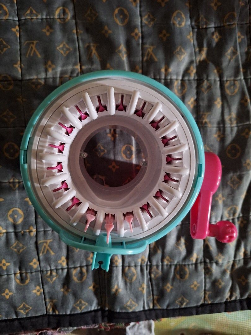 MIMI WORLD CROCHET (Category: Handmade Craft) located in Caloocan City. Submitted by mazed22 (Listing ID 1442730758, Image 2). Description: .