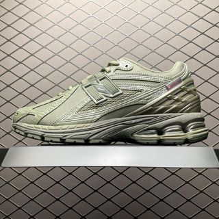 (Category: ) located in . Submitted by lovely_shoes (Listing ID 1442788982, Image 1). Description: .
