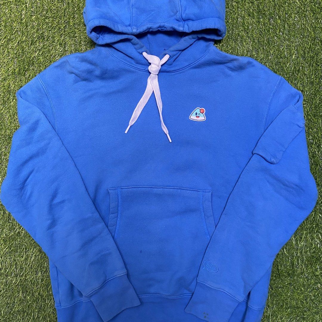 NIKE HOODIE (Category: Hoodies) located in Manila. Submitted by trplx (Listing ID 1442906377, Image 1). Description: ‼️FOR SALE‼️ 📍MEET UP AROUND SAN MATEO, MONTALBAN & MARIKINA AREA ONLY OR SHIP VIA LALAMOVE & JNT. MOP: CASH & GCASH ONLY PS: ALL ITEMS ARE NEGOTIABLE (Color May Vary Due to Lighting) 📩 DM FOR MORE INFO. NIKE HOODIE • DIMES: 24x26 • CONDITION: 8/10 • ISSUE: SMALL STAINS ₱700+SF.