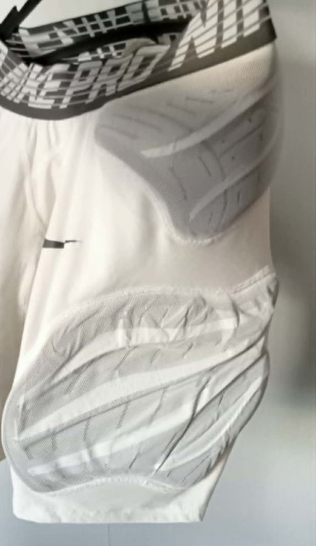Nike Pro Compression Tights White (Category: Activewear) located in Imus. Submitted by nikeprelove (Listing ID 1442844759, Image 2). Description: - White Nike Pro compression tights - Signature Nike Pro waistband with repeating logo - Mesh panels on sides for enhanced breathability - Perfect for training, sports, or any athletic activity - Provides a comfortable and supportive fit - Like New - LEGIT * BAWAL sa MASELAN at LOW BALLER * Seller work 