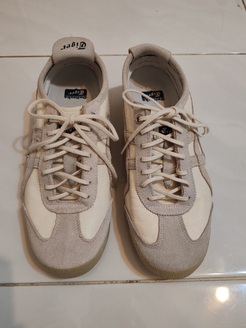 Onitsuka Tiger Mexico 66 SD Sneakers (Category: Sneakers) located in Singapore. Submitted by l1g_01 (Listing ID 1442905356, Image 1). Description: -MEXICO 66 SD VIN -Size 38 -Light use -Don't mind if the color is not consistent. -The shoes have been professionally cleaned once and are in good condition. -Self collect at ubi mrt.