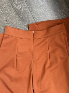 (Category: ) located in . Submitted by clearmycloset65 (Listing ID 1442741461, Image 1). Description: .