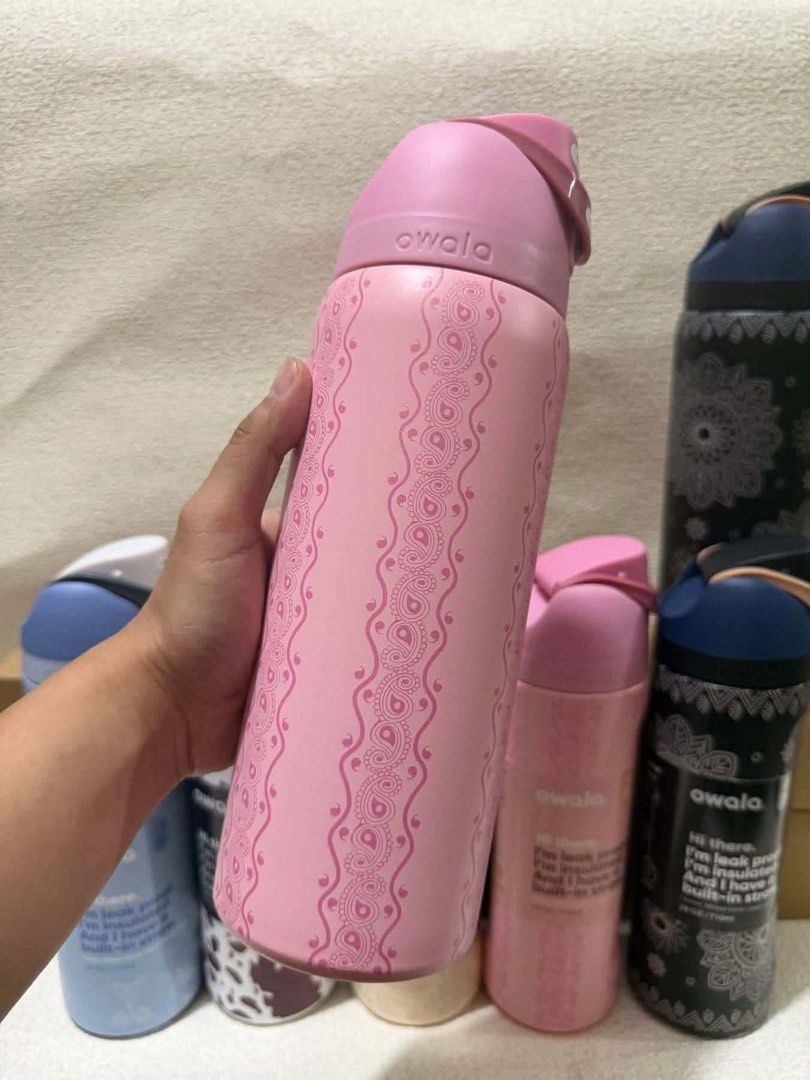Owala 24oz FreeSip Water Bottle - Various Designs (Category: Water Bottles & Tumblers) located in Makati City. Submitted by nixxx000 (Listing ID 1442887939, Image 2). Description: - Owala 24oz Water Bottle - Leak-proof and Insulated - Features a built-in straw - Available in fun designs: cow print, paisley, floral - Ideal for staying hydrated anywhere Owala FreeSip 24oz & 32oz.