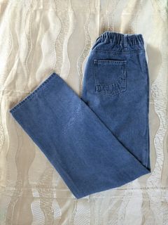 (Category: ) located in . Submitted by pasabuynacloset (Listing ID 1442876551, Image 1). Description: .