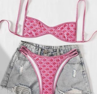 (Category: ) located in . Submitted by bellaisaaa (Listing ID 1442825643, Image 1). Description: .
