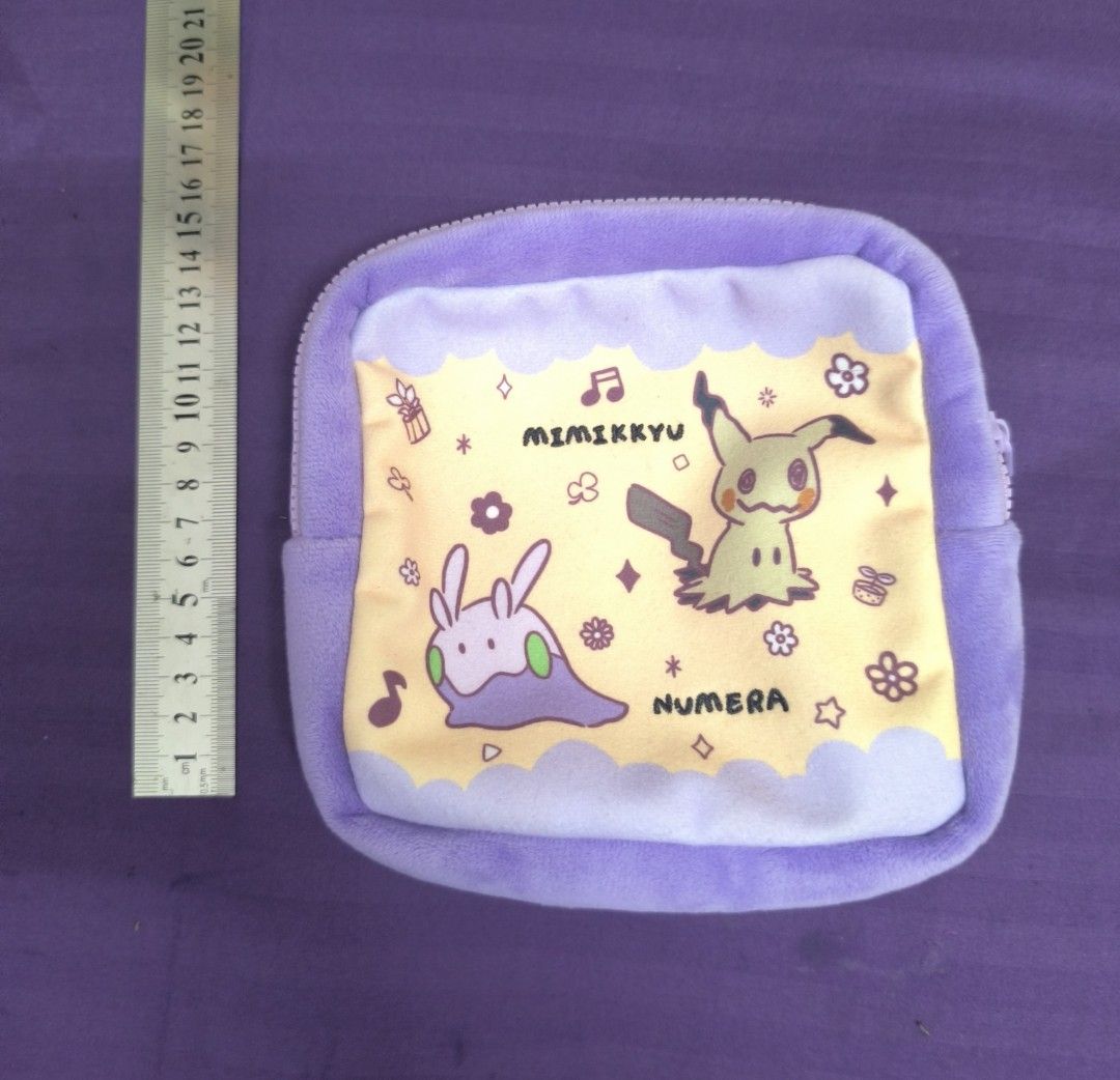 Pokémon coin bag (Category: Fan Merchandise) located in Gelugor. Submitted by catz_02 (Listing ID 1442856318, Image 1). Description: ✨ Selling affordable merch, keychains & stationery 💸 Bundle deals available (negotiable) 📍 Self pick-up / COD: Bukit Gelugor & USM Penang 🚚 Postage available (charges apply) Rm 8 (Semenanjung Malaysia) ------------------------------------------ COD / PICK UP 📍 Mon - Friday (working at Komtar area)(preffered COD 