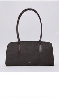 (Kategori: ) berada di . Dikirim oleh To_preloved (ID iklan 1442819590, Gambar 1). Deskripsi: .