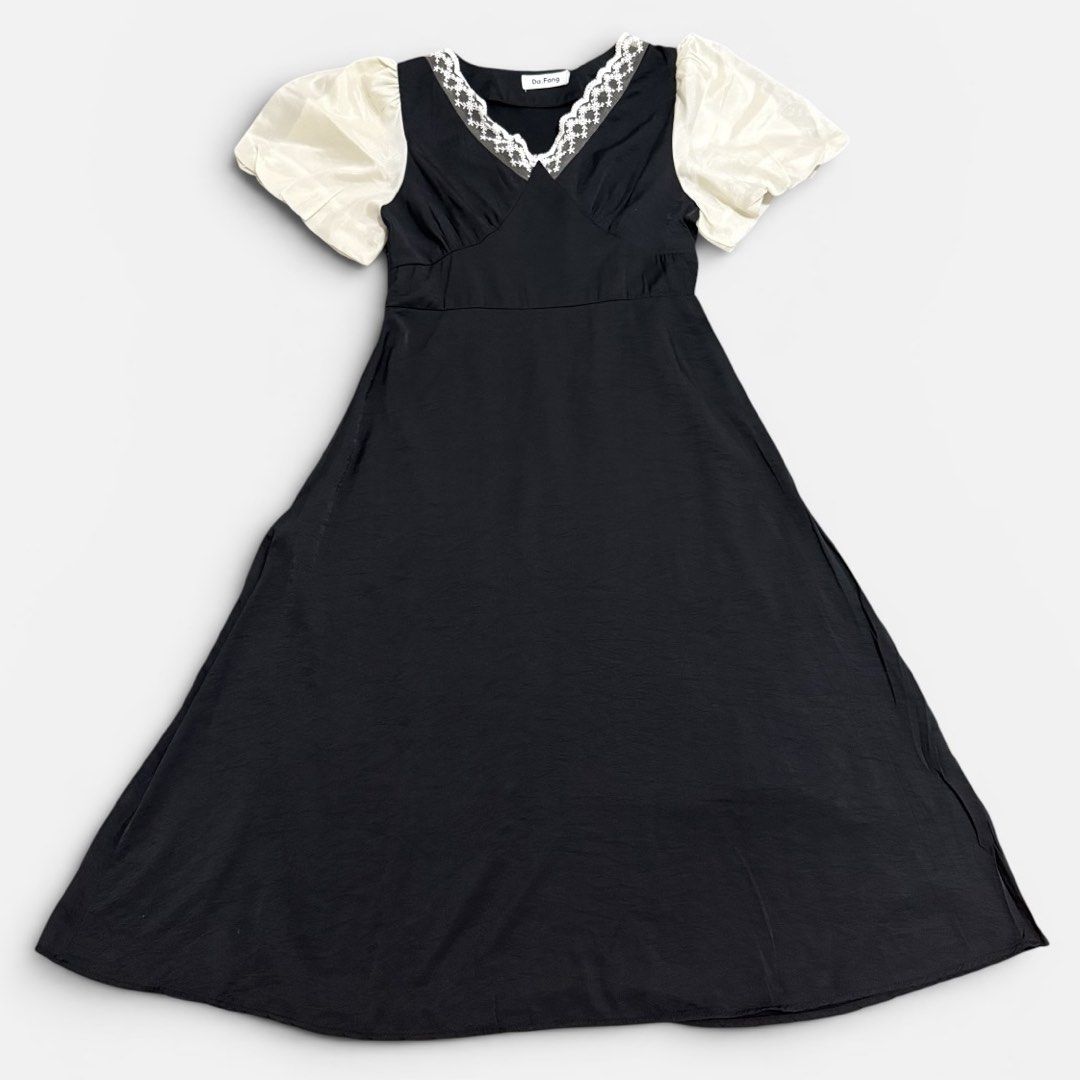 Puff Sleeve V-Neck Formal Dress (Category: Dresses) located in Manila. Submitted by twns_hnpprl (Listing ID 1442222096, Image 1). Description: - Size: Small - Condition: 9/10 - Used twice - RFS: Decluttering.
