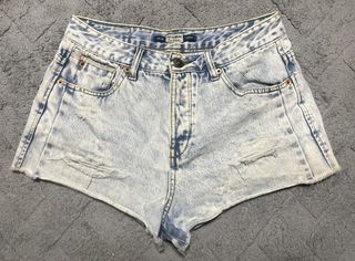 (Category: ) located in . Submitted by retrocebu (Listing ID 1442916013, Image 1). Description: .