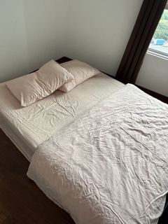 (Category: ) located in . Submitted by issabellek (Listing ID 1442895223, Image 1). Description: .