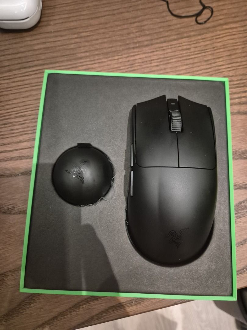 Razer Viper v4 Pro477299223037235200