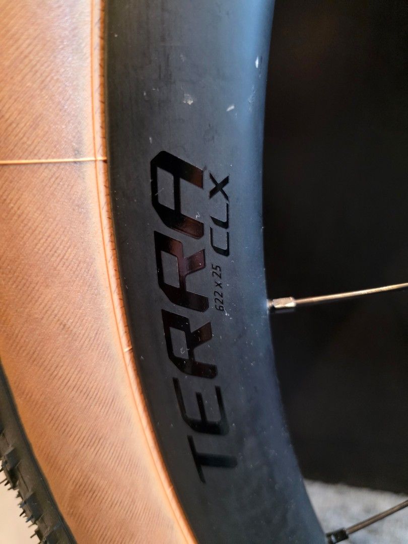 Roval Terra CLX Wheelset with Specialized Pathfinder Tires (Category: Parts & Accessories) located in Singapore. Submitted by eric_yeap13 (Listing ID 1442792891, Image 3). Description: - Roval Terra CLX wheelset - Includes Specialized Pathfinder Pro 700x38c tires (mounted) - Excellent gravel wheels - Ready to be ridden immediately - Feel free to ask any questions.