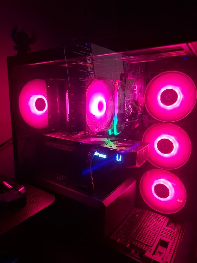RTX 5070TI GAMING PC 4TB SSD, 32GB RAM DDR5, R7 7700