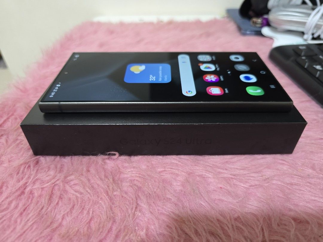 SAMSUNG S24 ULTRA 12/256 (Category: Samsung) located in Paranaque City. Submitted by jeys17 (Listing ID 1442807034, Image 2). Description: FOR SALE 💸 💯 SAMSUNG S24 ULTRA 12+12/256 DUAL SiM ✅️ NTC ✅️ SNAPDRAGON 💯 OPENLiNE 👌 FiNGERPRiNT ✔️ FACE ID 🌝✔️ SUPER SMOOTH 💯👌 MAY WARRANTY PA HANGGANG JULY 😇💯 NO HiSTORY OF REPAiR UNiT BOX ONLY BATTERY 🔋💯 💪 UNLI CHECK SA MEETUP 💯✅️ ₱ 32K 💸💯..