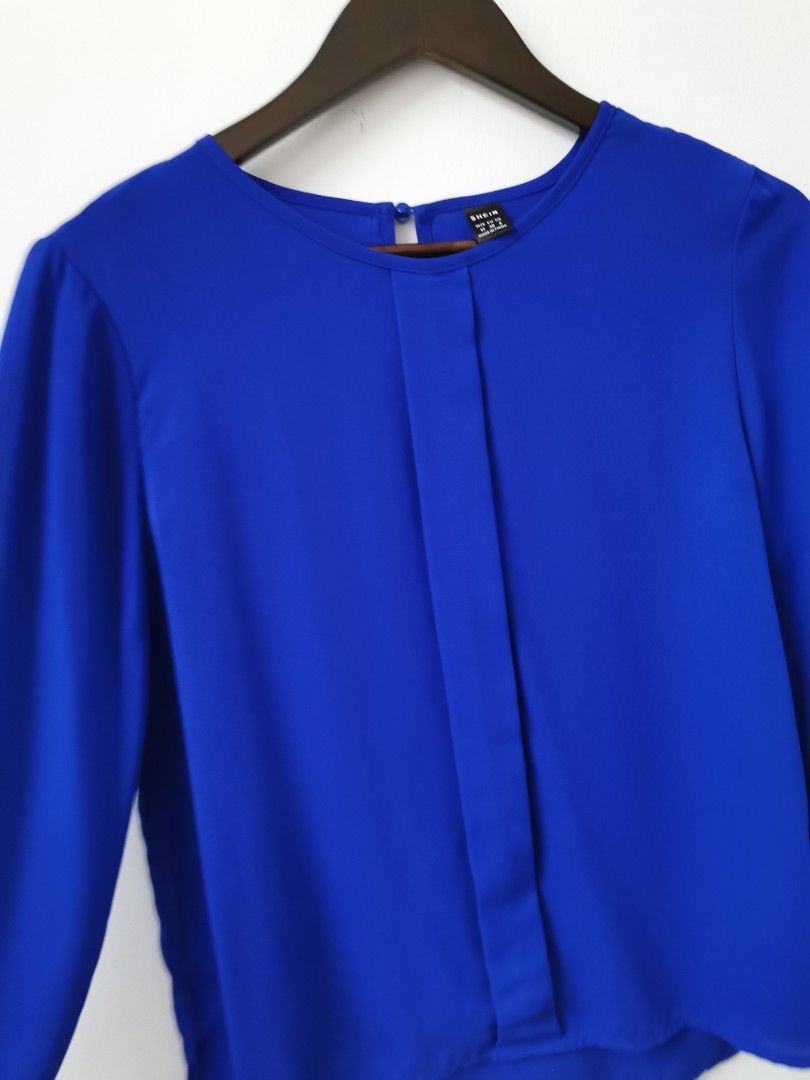 SHEIN BASIC CHIFFON BLOUSE (Category: Blouses) located in Sepang. Submitted by miss.twolips (Listing ID 1442883952, Image 3). Description: Price does not include shipping fees ❤️❤️❤️❤️❤️❤️❤️❤️ PLEASE BACA SEBELUM BELI: ❤️ ADA 5 OWNER BAJU DALAM NI. 2 admin ❤️ BAJU DARI PELBAGAI SOURCES (ada new item/ warehouse sale/ customade/preloved / baju yang tak berkenan beli kat seller lain pun akan diletgo semula di sini, etc) ❤️ TAK SESUAI UNTUK FUSSY BUY