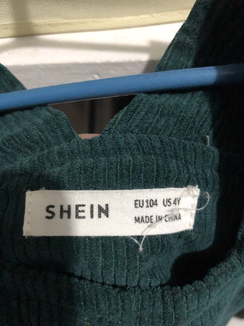 SHEIN Green Corduroy jumper (Category: Babies & Kids Fashion) located in Quezon City. Submitted by yanbaq (Listing ID 1442851725, Image 2). Description: - Green corduroy dress - size is 4t.