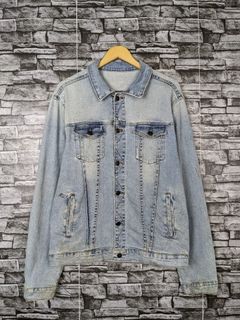 (Category: ) located in . Submitted by uniqlo.under.rm80 (Listing ID 1442744998, Image 1). Description: .