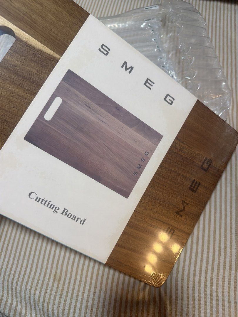 SMEG Cutting Board477595303287214081