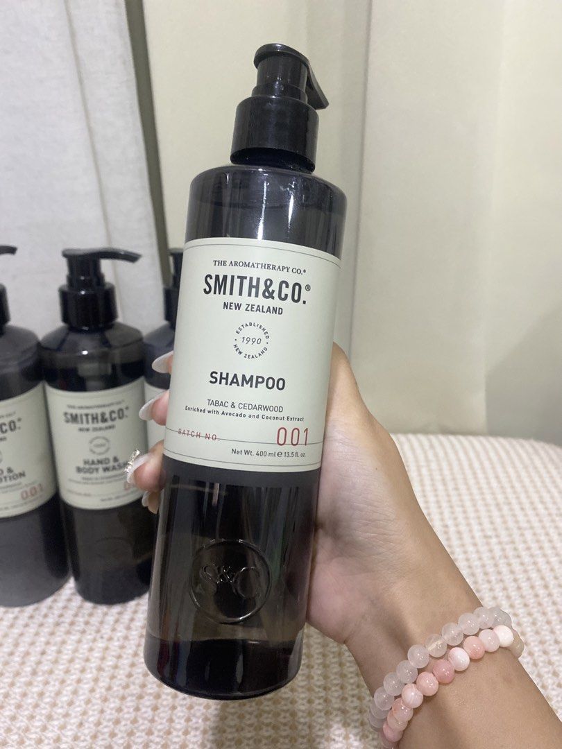 Smith & co. by The Aromatherapy Co. (Category: Bath) located in Cainta. Submitted by jungkookie17 (Listing ID 1442755741, Image 3). Description: Smith & co. by The Aromatherapy Co. - Hand and Body Lotion - Hand and Body Wash - Conditioner - Shampoo Used by Hyatt Hotels Brand new Selling for 1200 each / Take all for Php 4000 Location: Cainta/ Greenhills (by schedule) Shipping: Lalamove/ Grab/ S checkout Payment: Gcash/ Bank Transfers.
