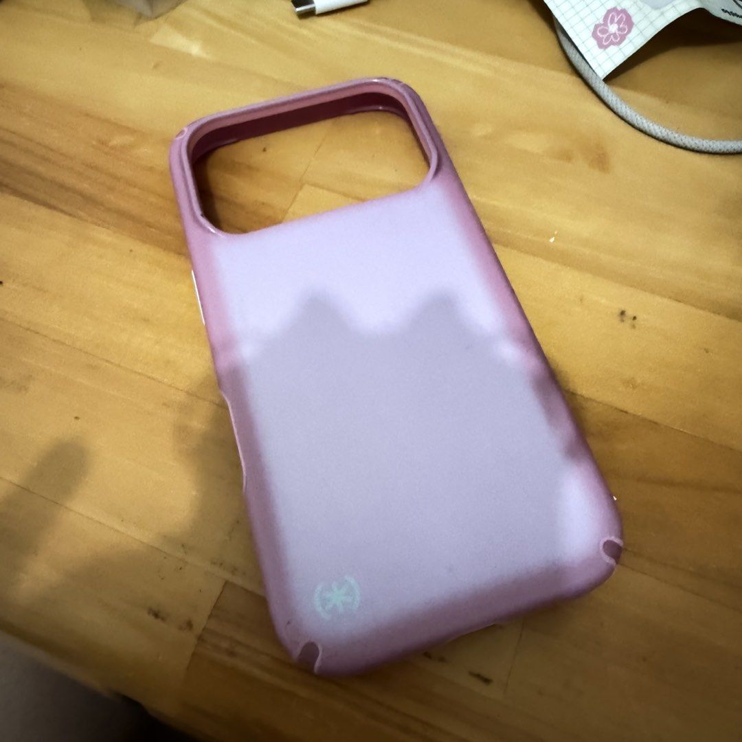 Speck Presidio Lux + MagSafe Case for iPhone 17 Pro (Category: Cases & Sleeves) located in Quezon City. Submitted by dresscrumbs (Listing ID 1442467489, Image 2). Description: Speck Presidio Lux + MagSafe Case for iPhone 17 Pro with dents and scratches so selling low bought from power mac.