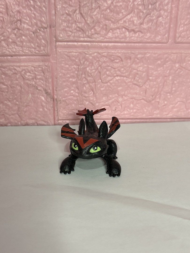 Spin Master DreamWorks Dragons Mini Racing Toothless (Category: Figurines & Statues) located in Quezon City. Submitted by pinkyswearshop (Listing ID 1442827739, Image 1). Description: .