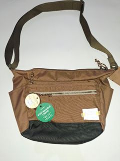 (Kategori: ) berada di . Dikirim oleh litebite (ID iklan 1442737455, Gambar 1). Deskripsi: .