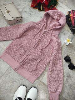 (Category: ) located in . Submitted by lilthriftcorner_ronielyn (Listing ID 1442841324, Image 1). Description: .