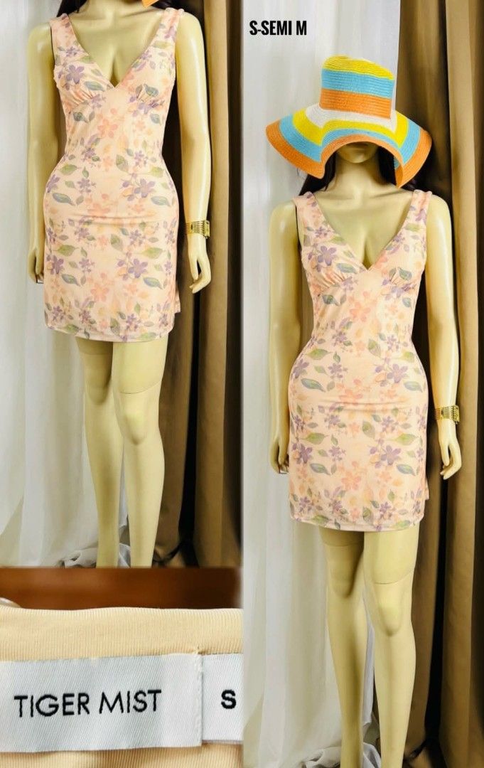 Tiger Mist Floral Mini Dress (Category: Dresses) located in Legazpi City. Submitted by JevOLshoppe (Listing ID 1442857254, Image 2). Description: - Cute floral print mini dress - Brand: Tiger Mist - V-neckline with ruched detailing - Sleeveless design - Ideal for summer days or casual parties - Fits size S to Semi M add 50 for jnt shipping.