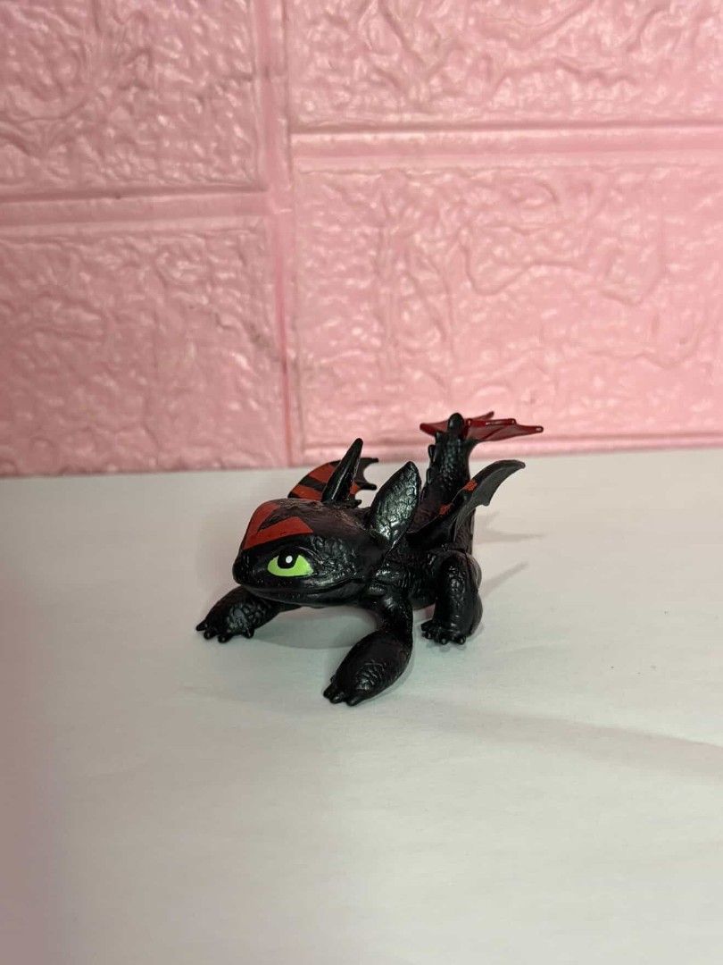 TOOTHLESS DREAMWORKS HOW TO TRAIN YOUR DRAGONS (Category: Figurines & Statues) located in Quezon City. Submitted by pinkystrends.co (Listing ID 1442858960, Image 2). Description: .