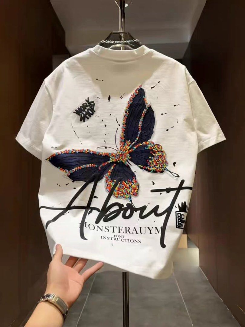 Trendy summer painted butterfly print crew neck short-sleeved T-shirt for men (Category: Tshirts & Polo Shirts) located in Singapore. Submitted by riskayaa (Listing ID 1442843838, Image 1). Description: .