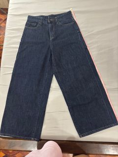 (Category: ) located in . Submitted by jccv. (Listing ID 1442771447, Image 1). Description: .