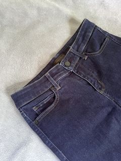 (Category: ) located in . Submitted by randompreloved1 (Listing ID 1442768814, Image 1). Description: .