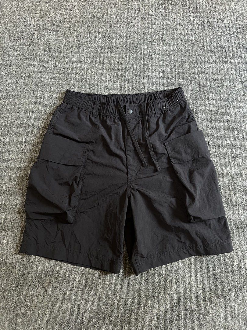 UNIQLO Parachute Short (Category: Shorts) located in Cebu City. Submitted by beyond.curations (Listing ID 1442761469, Image 1). Description: UNIQLO Parachute Short Size : 30 - 36W Condition : as new Flaws : none.