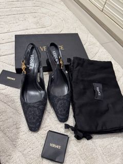 (Category: ) located in . Submitted by lovelyclothing_87. (Listing ID 1442792928, Image 1). Description: .