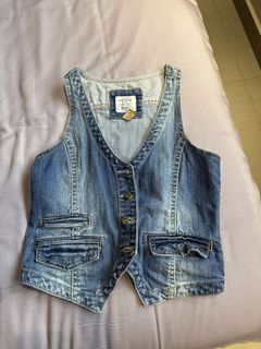 (Category: ) located in . Submitted by watershroom (Listing ID 1442808349, Image 1). Description: .