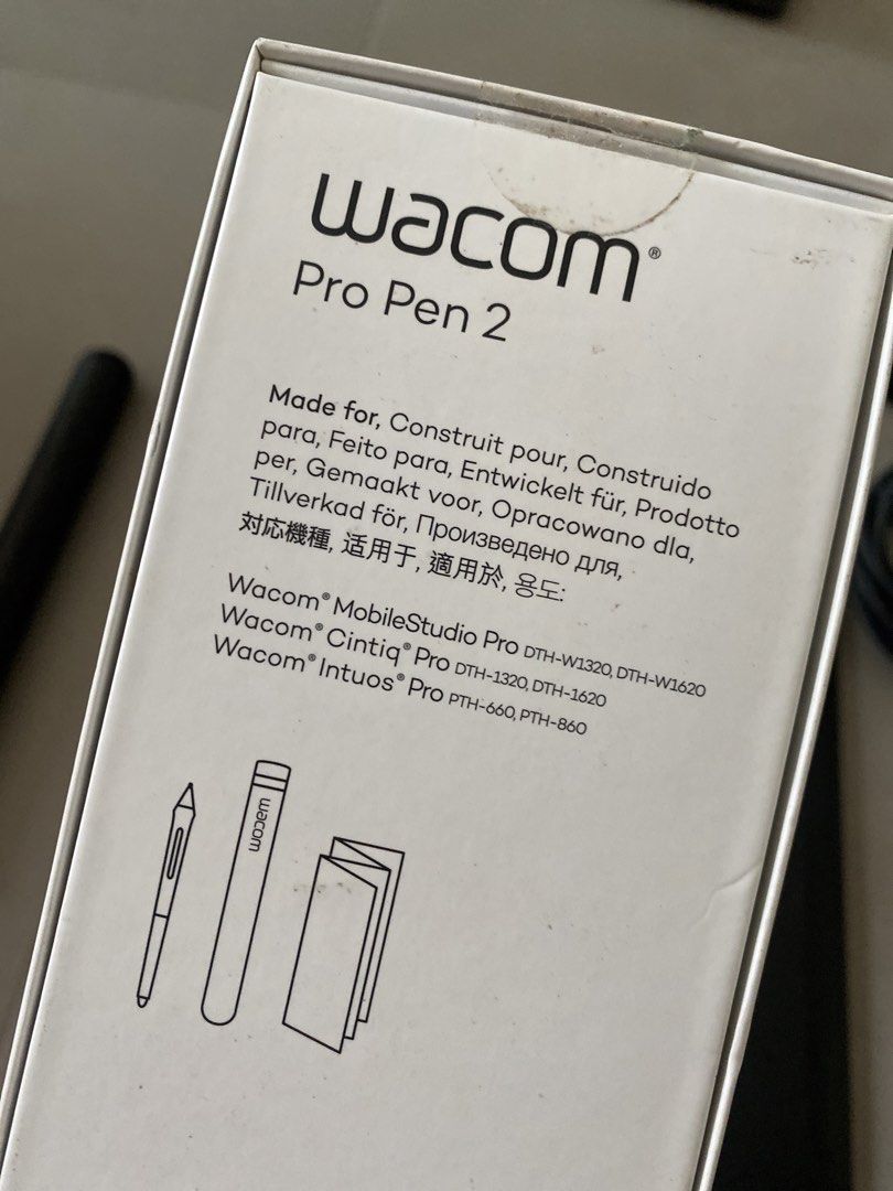 Wacom Intuos Pro PTH-660 Drawing Tablet with Pro Pen 2477292823587727362
