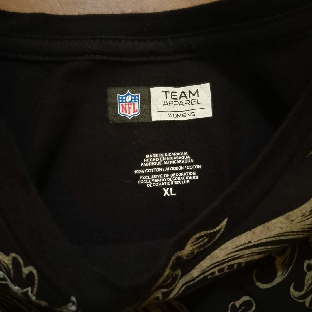 Y2k Saints Womens NFL Team Apparel (Category: Shirts) located in Cagayan de Oro. Submitted by drp.central (Listing ID 1442772739, Image 3). Description: Y2k Saints Womens NFL Team Apparel Dimes: W - 18" L - 25.5" Color: Black Color Rate: 10/10 Condition: 10/10 Issue: Cut Washtag No return/ refund Can ship using J&t 🏷️- P350 +sf.