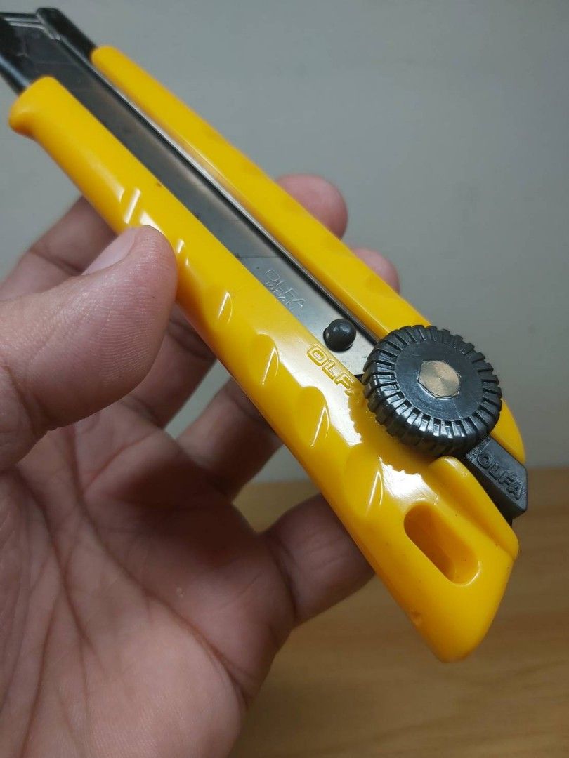 OLFA L-1 HEAVY DUTY CUTTER KNIFE (Category: Construction Tools & Equipment) located in Bulacan. Submitted by nansantiago (Listing ID 1446949753, Image 3). Description: OLFA L-1 HEAVY DUTY CUTTER KNIFE With 1 blade replacement 🏷️ ₱120‼️ 📍 Location: Plaridel, Bulacan 💸 Mode of Payments: Gcash / BPI 📦 Pick-up / Ship 🚚 Couriers : Flash Express / SPX / Lalamove.