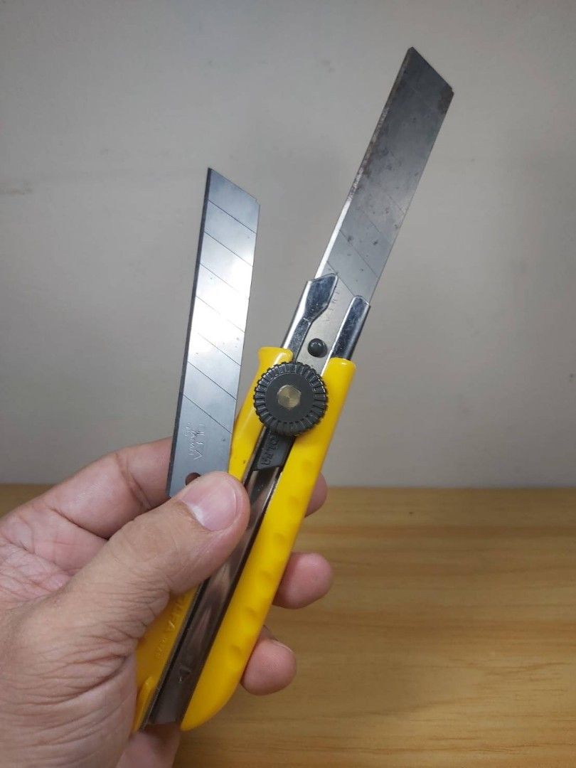 OLFA L-1 HEAVY DUTY CUTTER KNIFE (Category: Construction Tools & Equipment) located in Bulacan. Submitted by nansantiago (Listing ID 1446949753, Image 2). Description: OLFA L-1 HEAVY DUTY CUTTER KNIFE With 1 blade replacement 🏷️ ₱120‼️ 📍 Location: Plaridel, Bulacan 💸 Mode of Payments: Gcash / BPI 📦 Pick-up / Ship 🚚 Couriers : Flash Express / SPX / Lalamove.